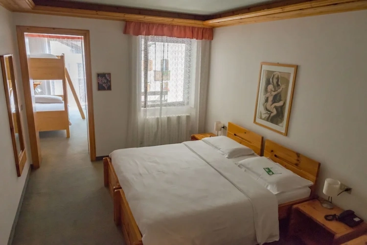 2 Bedrooms Standard Quadruple room