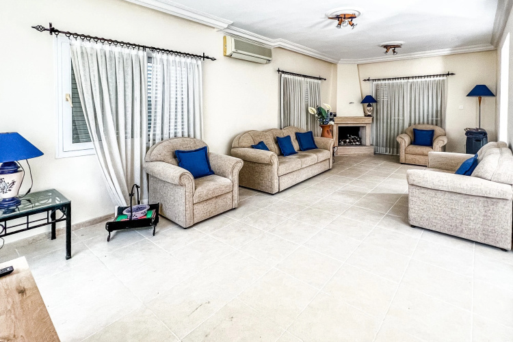 Fantastic Villa with Private Beach in Girne