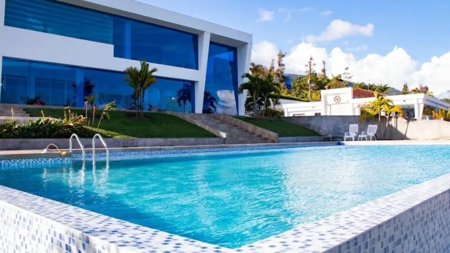 Blue Palace Hotel