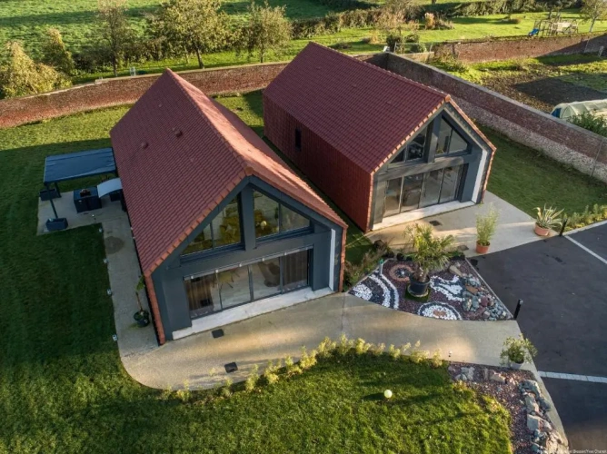 2 Bedrooms Double Cottage