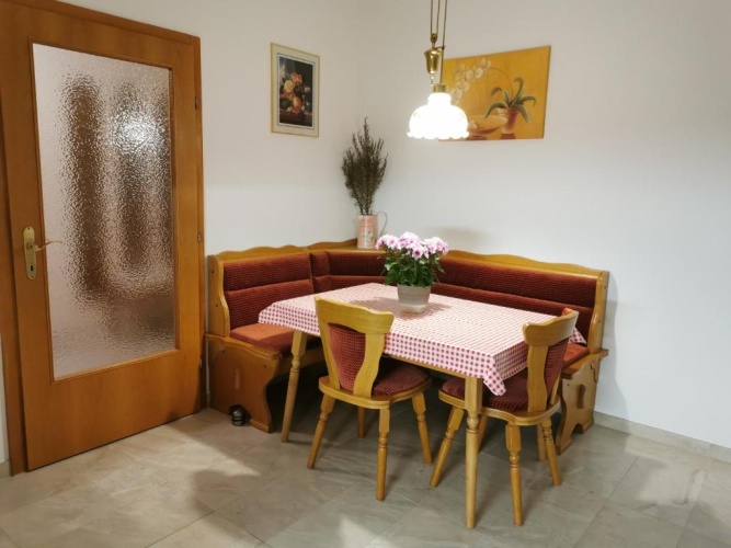 4 Bedrooms Double Cottage