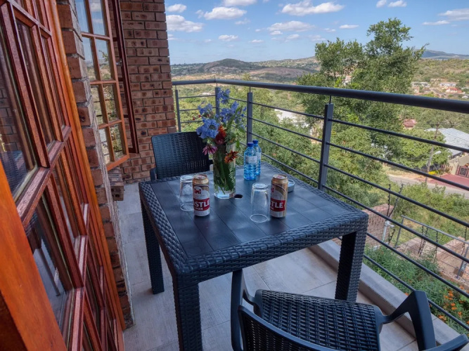 Tembo Guest Lodge