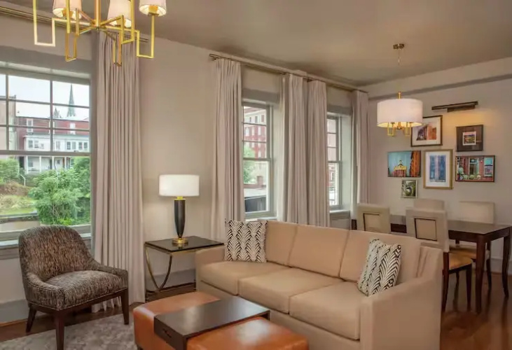 Deluxe Double Suite