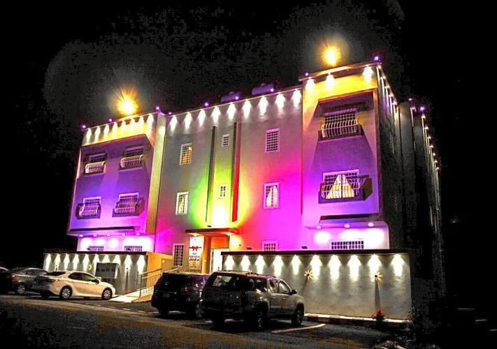 Y Suites Hotel