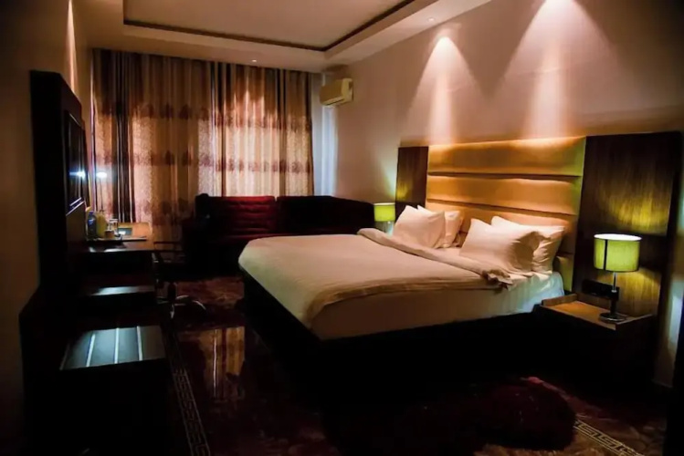 Epitome Hotel