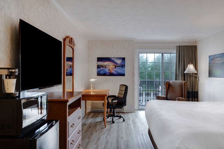 Days Inn by Wyndham Edmundston photo 8