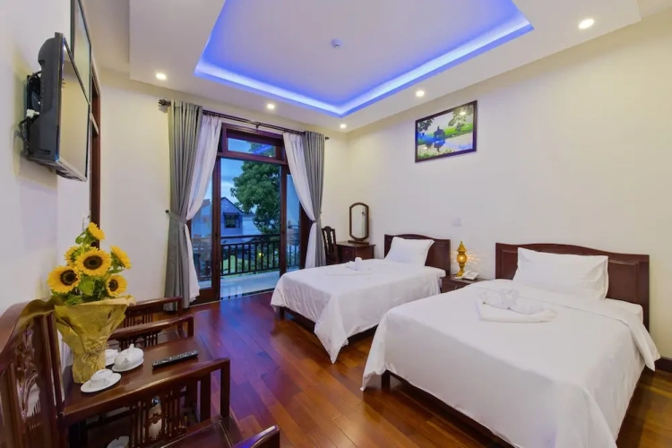 Deluxe Twin room with balcony and with view