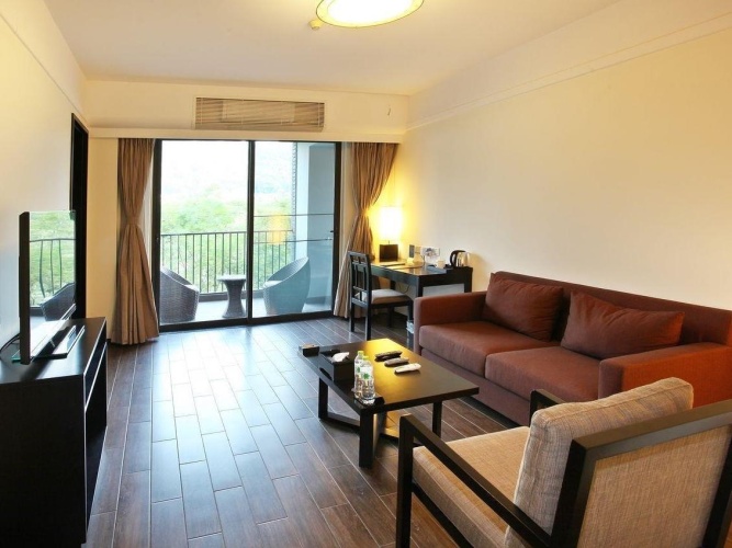 Deluxe Suite