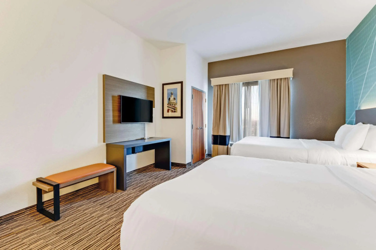 Comfort Suites Murfreesboro Shopping District