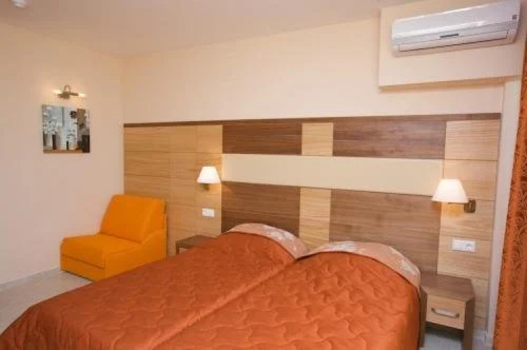 Briz Beach B Hotel