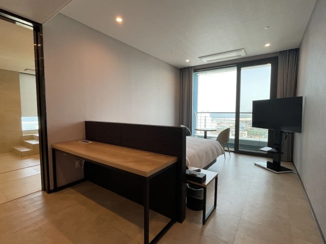 Deluxe Double Family room with partial ocean view