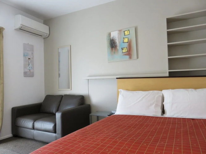 McWilliam Apartments