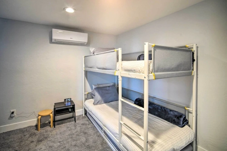 2 Bedrooms Cottage