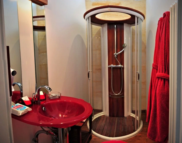 Deluxe Quadruple room