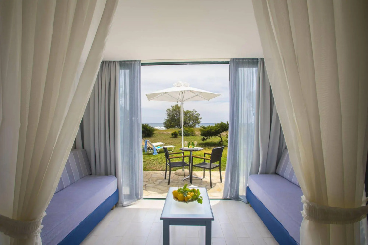 Domes Aulus Zante, Autograph Collection