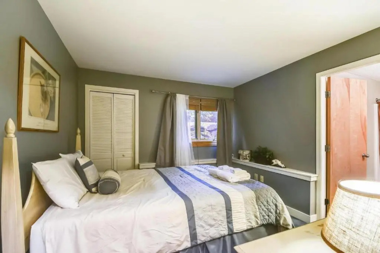 WOODSVILLAGE34