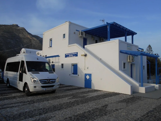 Studios Apartments Kapetanios - Santorini