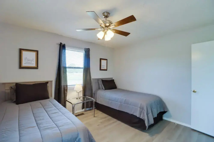 Charming Mountain Home Getaway w/ Gas Grill!