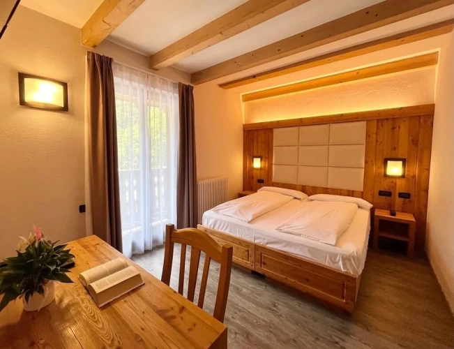 Comfort Double room with balcony and with mountain view