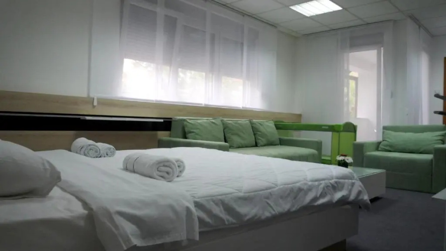 Consul Garni Hotel