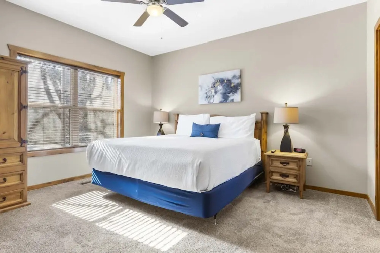 Serenity Oaks Stay for 16!