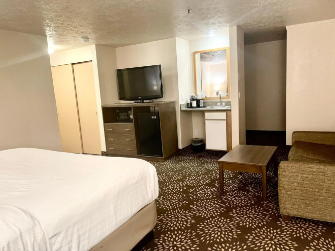 Clarion Pointe Wenatchee