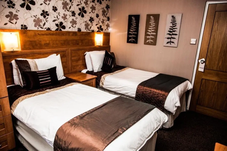 Standard Twin room