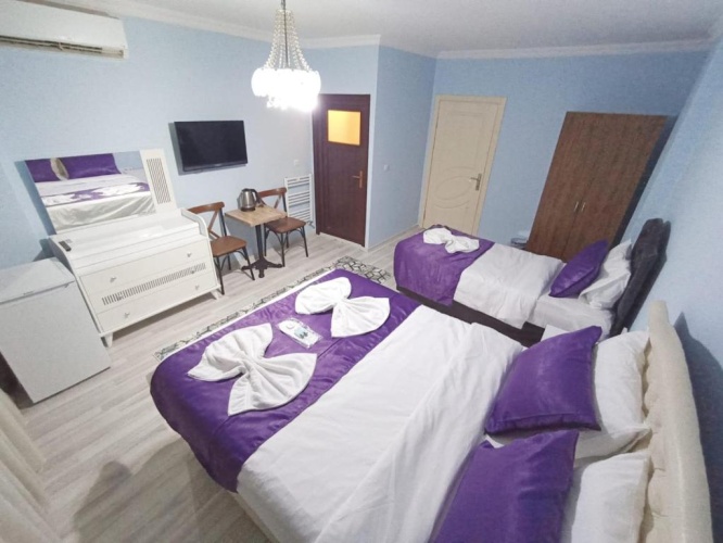 Standard Triple room with balcony
