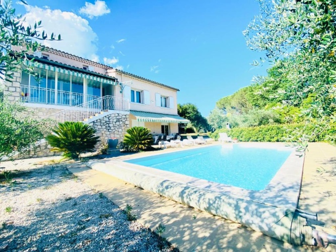 6 Bedrooms Cottage