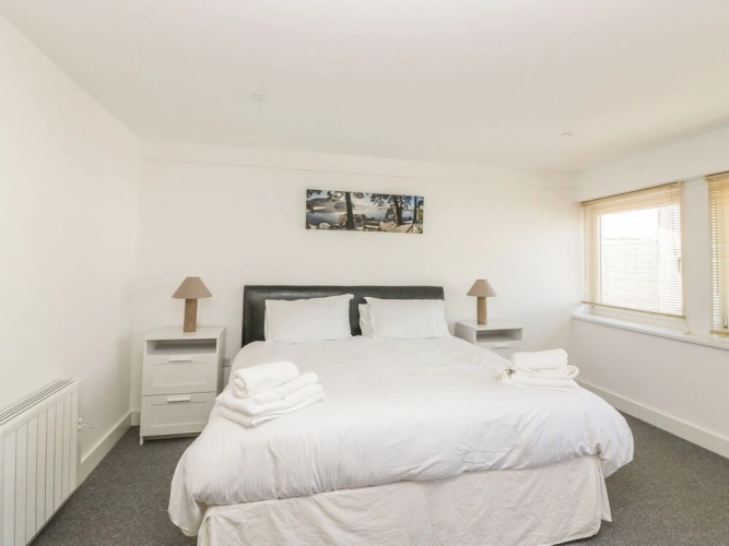 Flat 1
