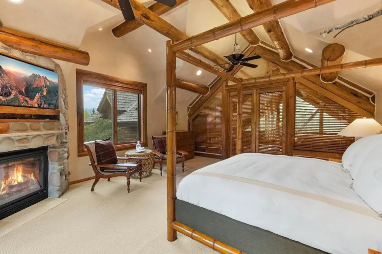 Wildwood Ridge 5 Bedroom Home