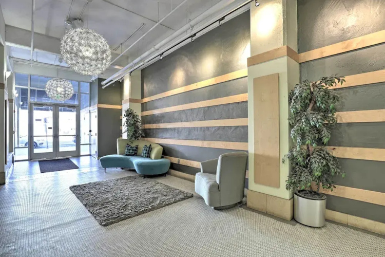Chic SLC Downtown Studio Loft: Walk to Shops