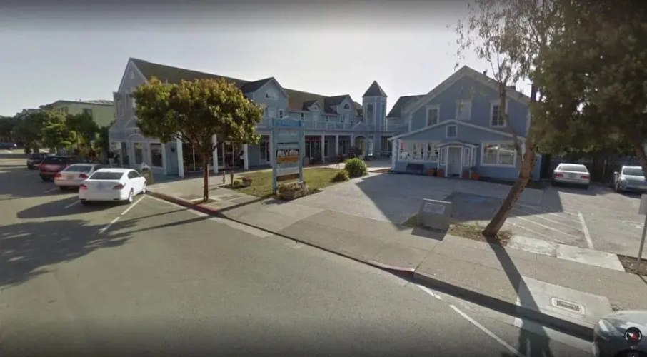 BytheSea Inn