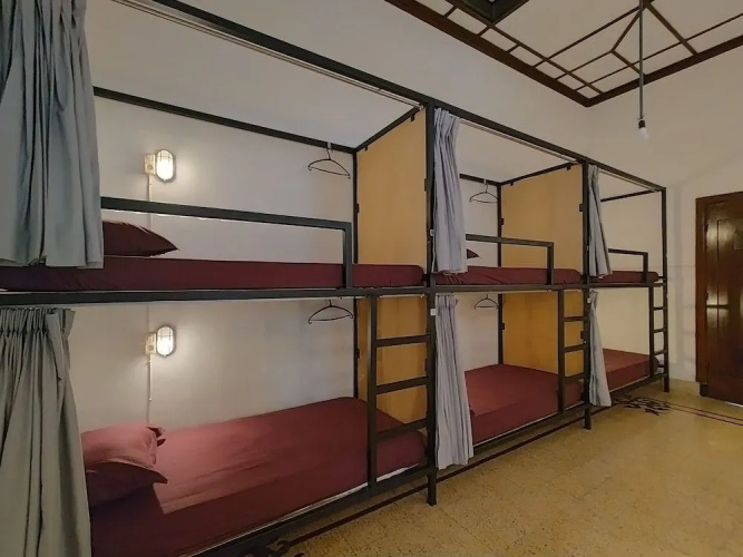 Semeru Hostel Malang - Adults Only
