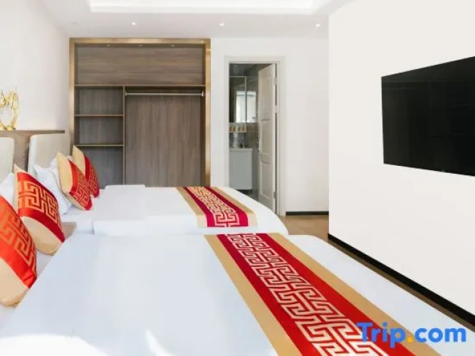 3 Bedrooms Luxury Double Suite with balcony and with partial sea view