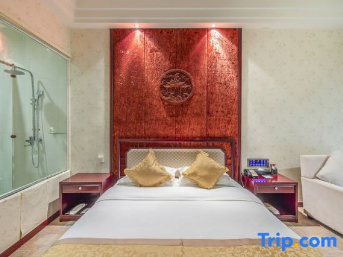 Deluxe Double Suite