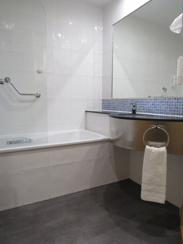 Holiday Inn Express Barcelona - Sant Cugat photo 11