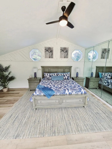 Manatee Cove Compound Retreat Star5vaca