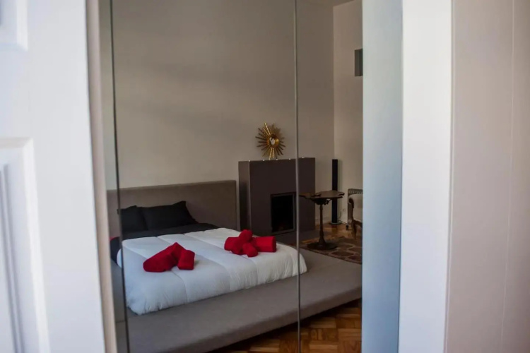 Amazing Riverside Balcony 2Br Apartment