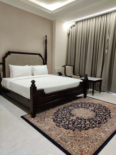 Deluxe Double room with city view