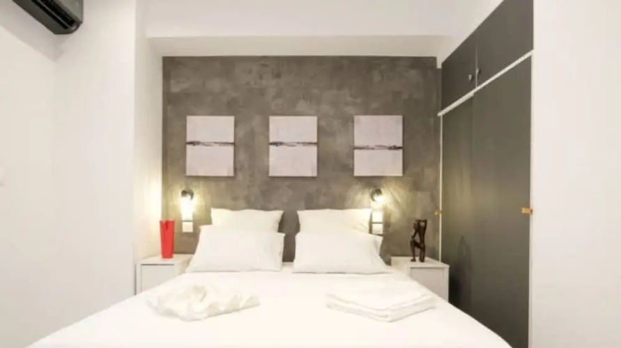 Wonderful Renovated Studio In Thisio
