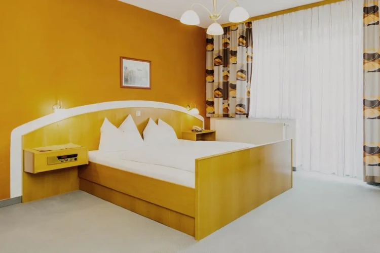 Standard Double room with balcony and with garden view