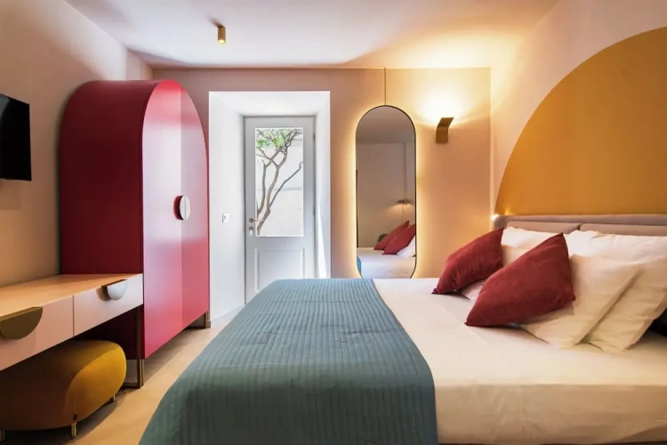 Comfort Double Basement room with garden view