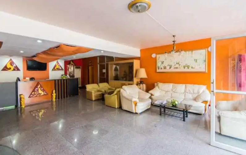King Royal ll Hotel