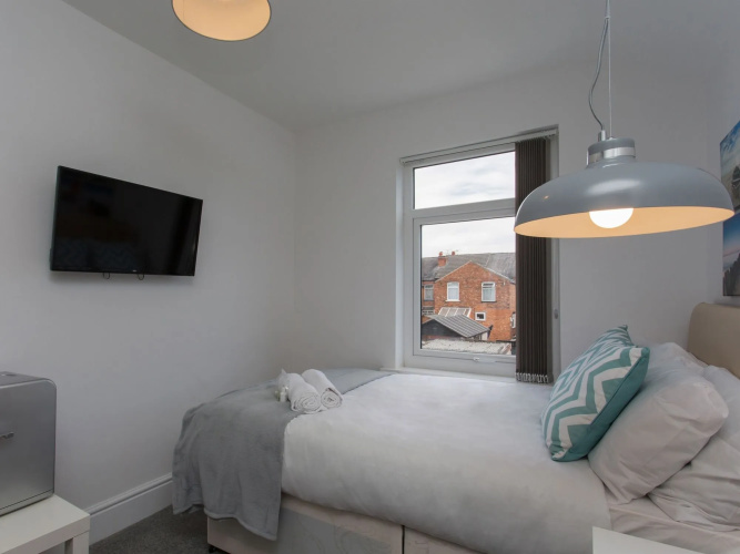 Townhouse Plus @ 26 Westminster St