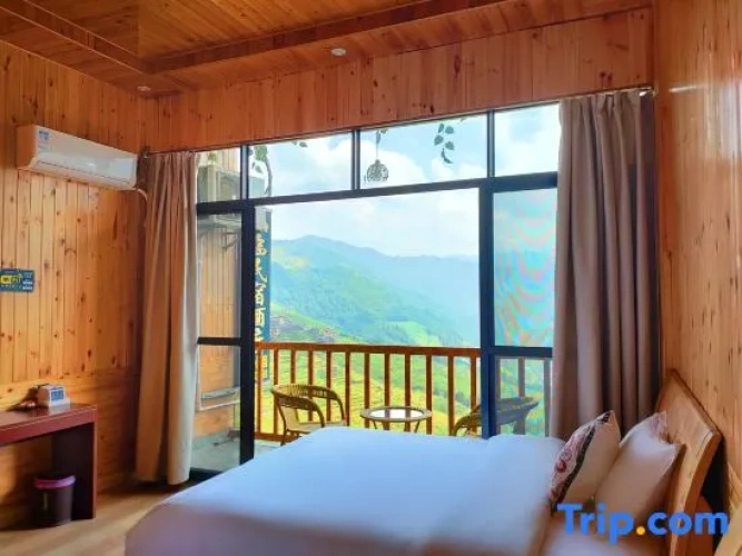 Standard Twin room with sunrise view