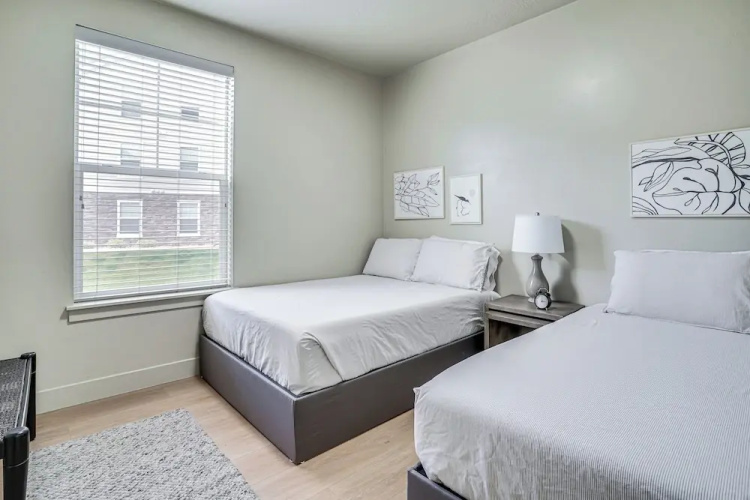 Sleek Vineyard Condo w/ Access to Community Pools