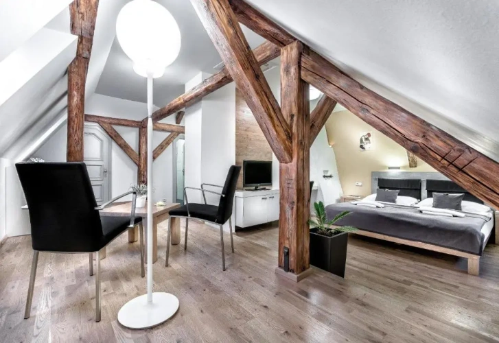 Standard Double room with view