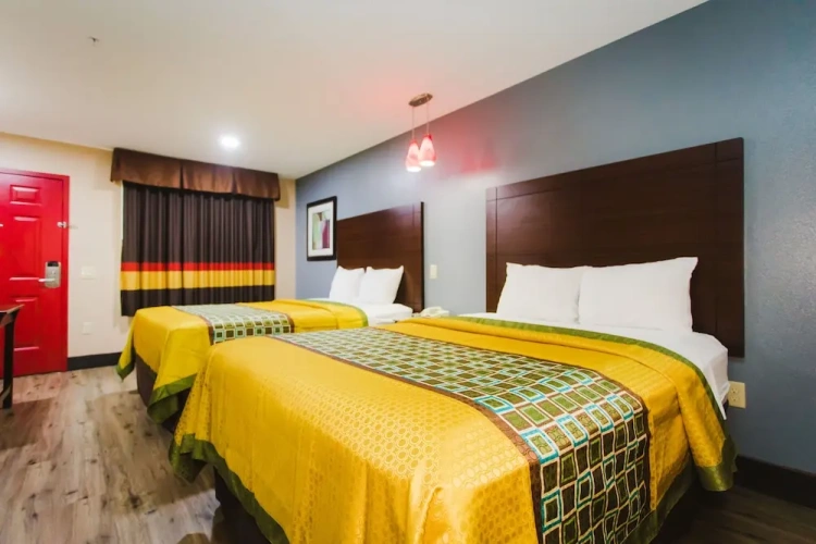 Quadruple Suite