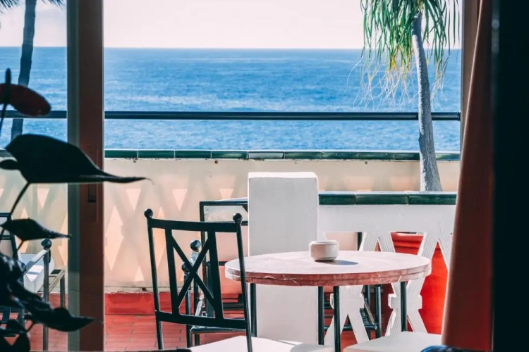 Suite with sea view